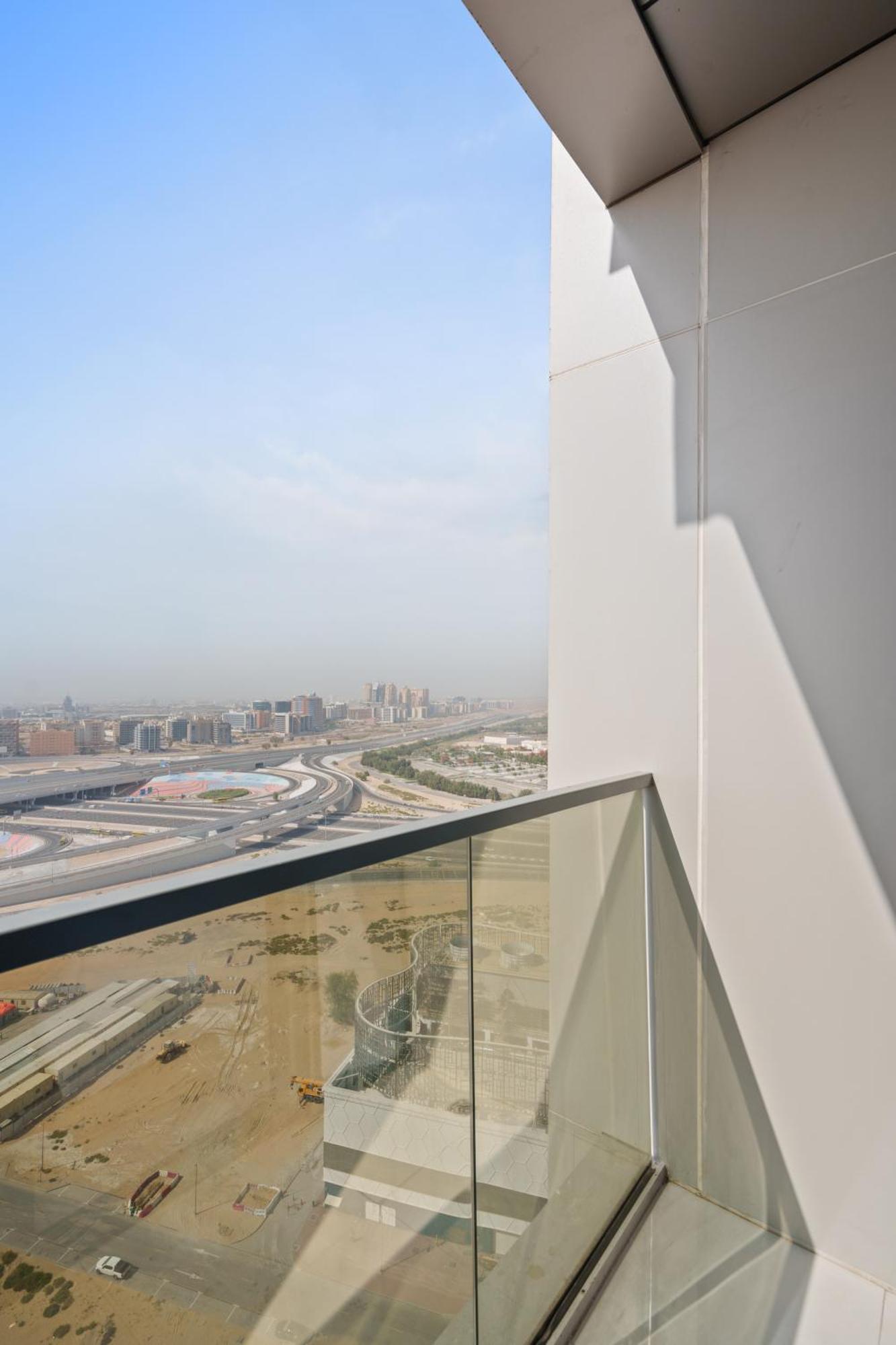 Sunny In Vibrant Dubailand Area شقة *